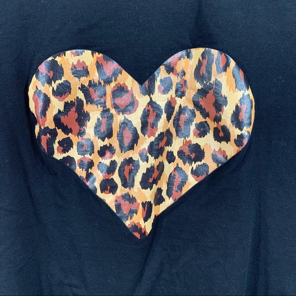 Shein Leopard Print Heart Graphic Tshirt - Picture 2 of 6